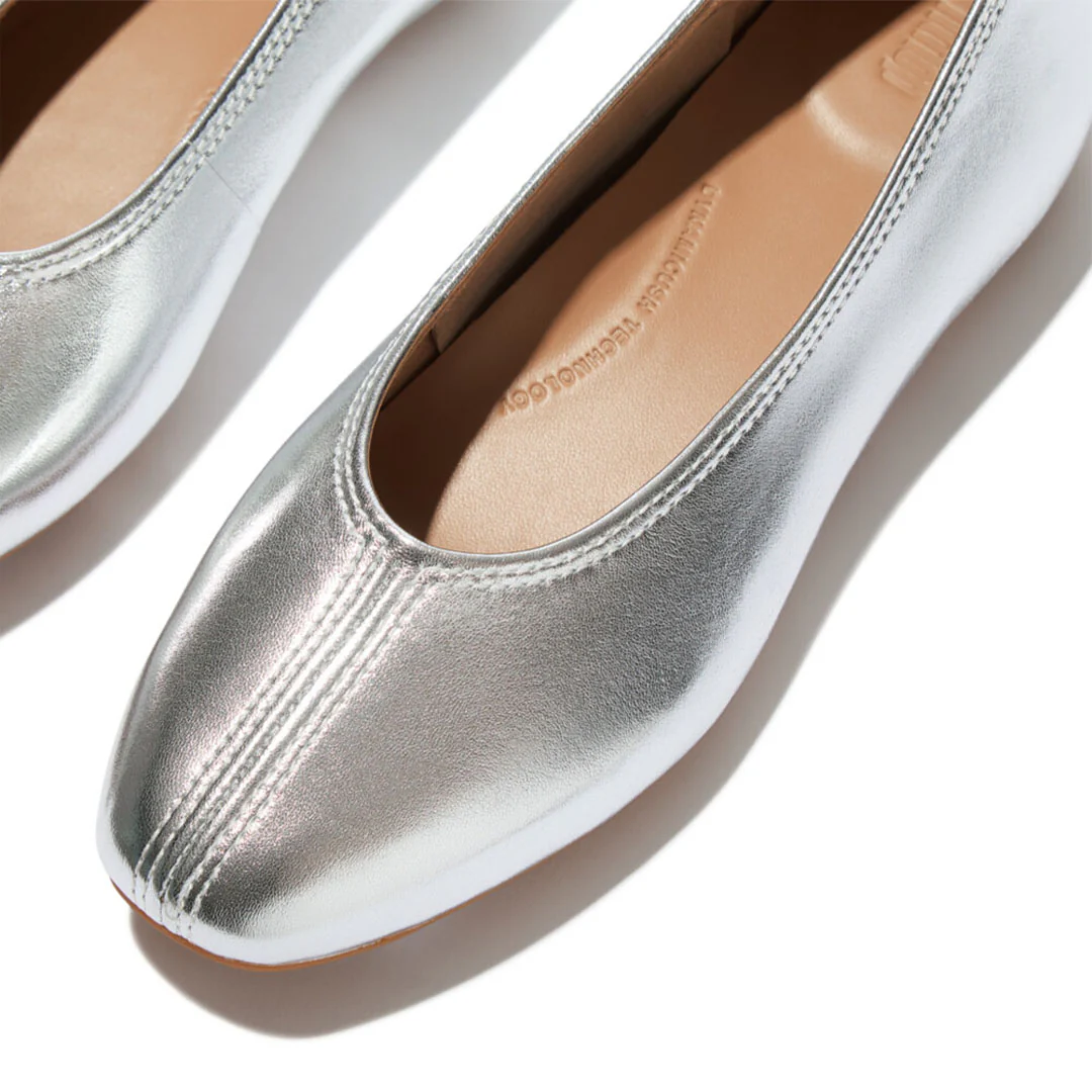 DELICATO High-cut Soft-leather Ballet Flats - Image 3