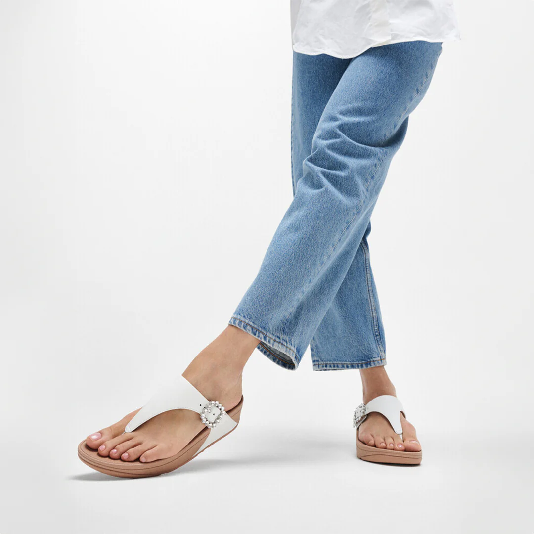 LULU Crystal-Buckle Leather Toe-Post Sandals - Image 5